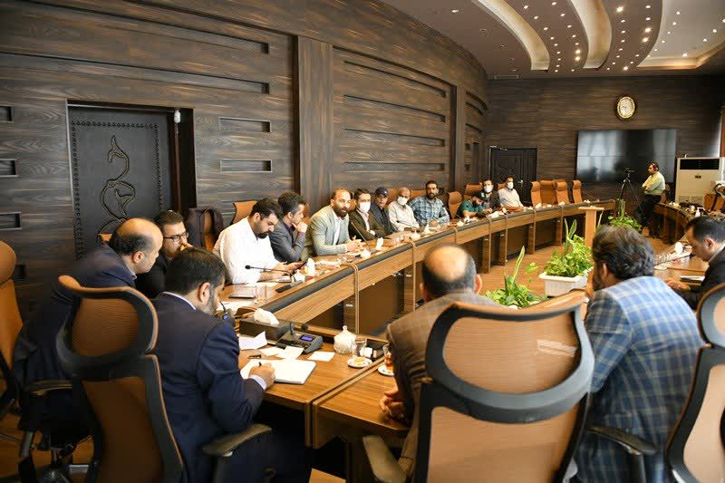 جواد طالبی در عمارت شهرداری ساری با مدیران مسئول و نمایندگان نشریات و پایگاه های خبری مازندران سخن گفت