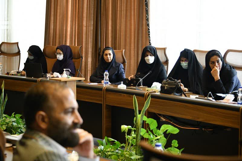 جواد طالبی در عمارت شهرداری ساری با مدیران مسئول و نمایندگان نشریات و پایگاه های خبری مازندران سخن گفت