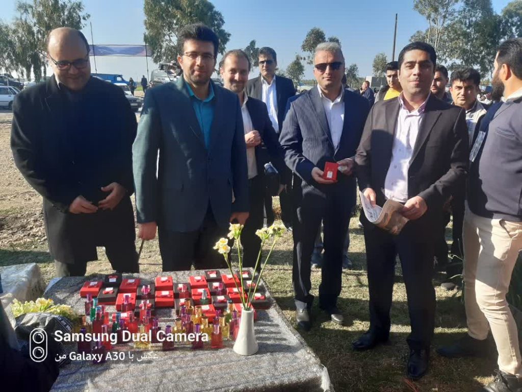 در بر همان پاشنه نچرخد/حال نوبت "برند سازی" است