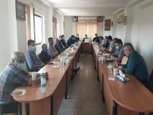 یکی از عوامل سهم بری در تخصیص نهاده ها، پلاک کوبی و هویت کردن دام است