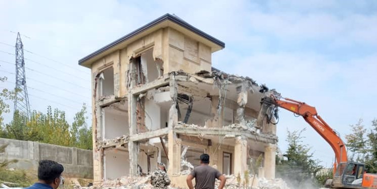 تخریب ویلای غیرمجاز در ساری
