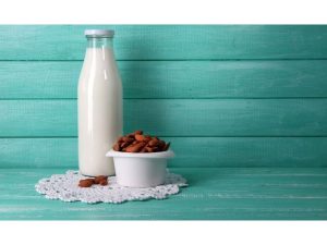 تولید سالانه ۱۴ هزار تن شیر در تنکابن