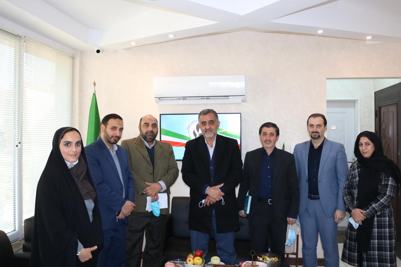 نخبگان، کشور را به اهداف متعالی توسعه سوق می‌دهند