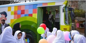 اتوبوسی مستعمل که تبدیل شد به مدرسه‌ای سیار در ساری