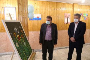 بازدید معاون توانبخشی بهزیستی مازندران از نمایشگاه نقاشی اوتیسم در شهرستان ساری