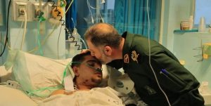 عیادت فرمانده سپاه کربلا مازندران از مصدومان اغتشاشات اخیر