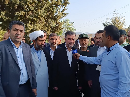 بازدید از مناطق محروم تبلور مشی جهادی دولت در عمل است