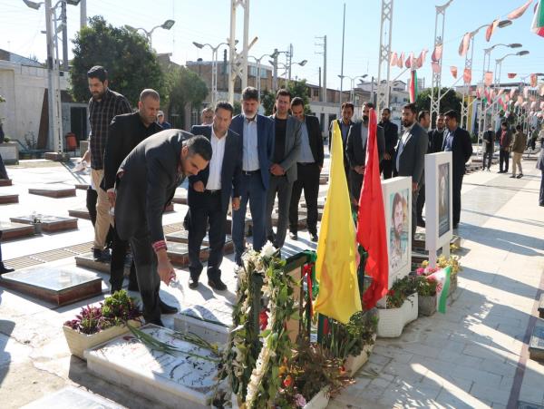 ادای احترام سرپرست شهرداری ساری به مقام شامخ شهداء