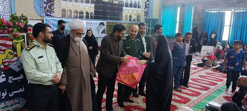 دریافت ۳۰۰ دلنوشته‌ از دانش آموزان شهرستان جویبار به رهبری انقلاب