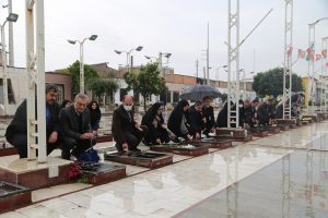 غبار روبی و عطر افشانی گلزار شهدای ملامجدالدین شهرستان ساری با حضور مدیرکل بهزیستی مازندران