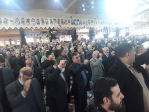 استاندار مازندران و مدیران استان در نماز جمعه ساری