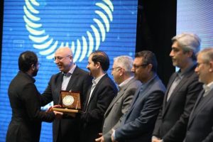 استانداری مازندران رتبه نخست کشور در پژوهش و نوآوری