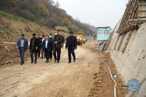 بازدید فرماندار مرکز استان از پروژه‌های تکمیل پل روستای گلورد و توسعه جاده محور ساری به تاکام بخش کلیجان رستاق ساری