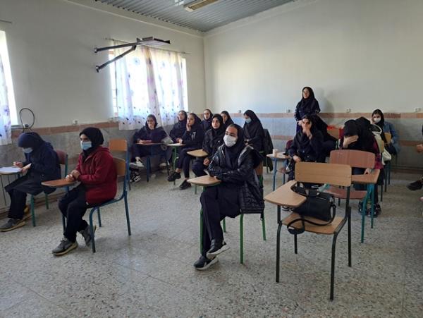 ۲ دوره کارگاه آموزشی حفاظت اراضی در دبیرستان های شهرستان گلوگاه برگزار شد