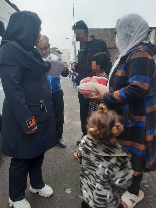 توزیع بیش از۷ تن مرغ در مناطق کم برخوردار تحت پوشش بهزیستی