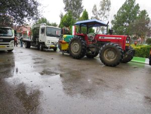 تحویل چهار دستگاه از ادوات کشاورزی به کشاورزان ساروی
