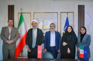 ایرانی ها خود را با اشراف دنیا مقایسه می کنند / نگاه دولت ها به شعار سال سلیقه ای است / بین دوگانه «مهار تورم و رشد تولید» رابطه ای مستقیم وجود دارد / تورم بالا؛ یعنی اقتصاد ما بیمار است و تولید ما مشکل دارد