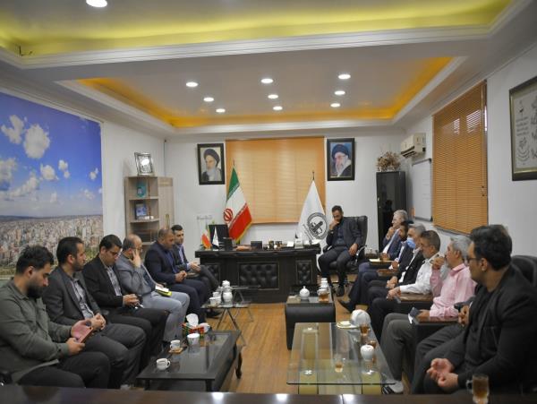 نشست هم‌اندیشی با تاکسیرانان درون شهری شهرستان ساری