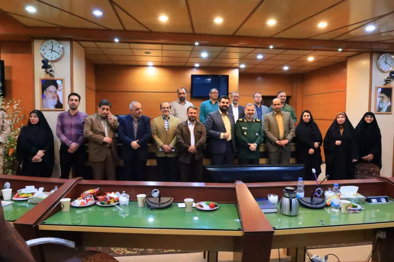 سردار مسلمی: دولت سیزدهم عملکرد قابل دفاعی دارد / جزئیات ۵ پیشنهاد مدیر مسئول روزنامه کرانه / رسانه ها تخریب چی و سهم خواه نباشند