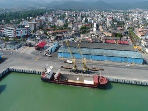 ضرورت رونق توامان تجاری و گردشگری در بندر نوشهر/ اعلام آمادگی سرمایه گذارانی برای ساخت اسکله‌ها