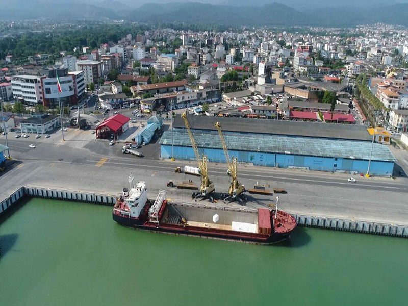 ضرورت رونق توامان تجاری و گردشگری در بندر نوشهر/ اعلام آمادگی سرمایه گذارانی برای ساخت اسکله‌ها