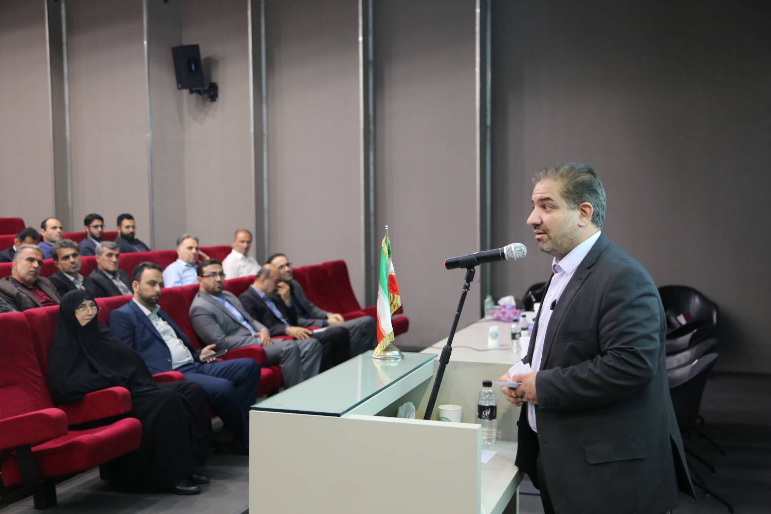 نشست مشترک شورای اداری رؤسای ادارات کتابخانه‌های عمومی و ادارات فرهنگ و ارشاد شهرستان‌های استان در نور