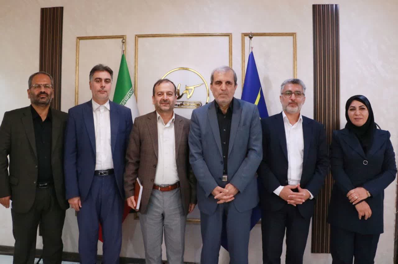 ضرورت بررسی مسائل اجتماعی متناسب با زیست بوم منطقه / معیشت؛ ریشه مسائل اجتماعی / عموما نگاه ها به مسائل اجتماعی، تبلیغاتی بود/ عملکرد ضعیف در حوزه اجتماعی ناشی از قوانین ضعیف مجالس است/ رفع مسائل اجتماعی با سه عنصر مهم