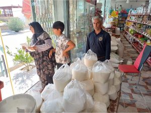 توزیع ۱۲۲ تن شکر تنظیم بازاری در شهرستان ساری