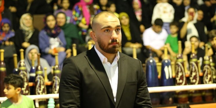 «آقای پادشاه»؛ ۲ مدال طلای خود را تقدیم آستان قدس کرد