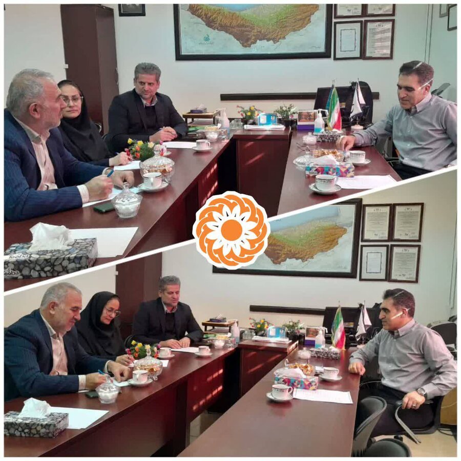 نشست تعاملی مدیر بهزیستی ساری و مدیر مرکز درمانی شهید زارع