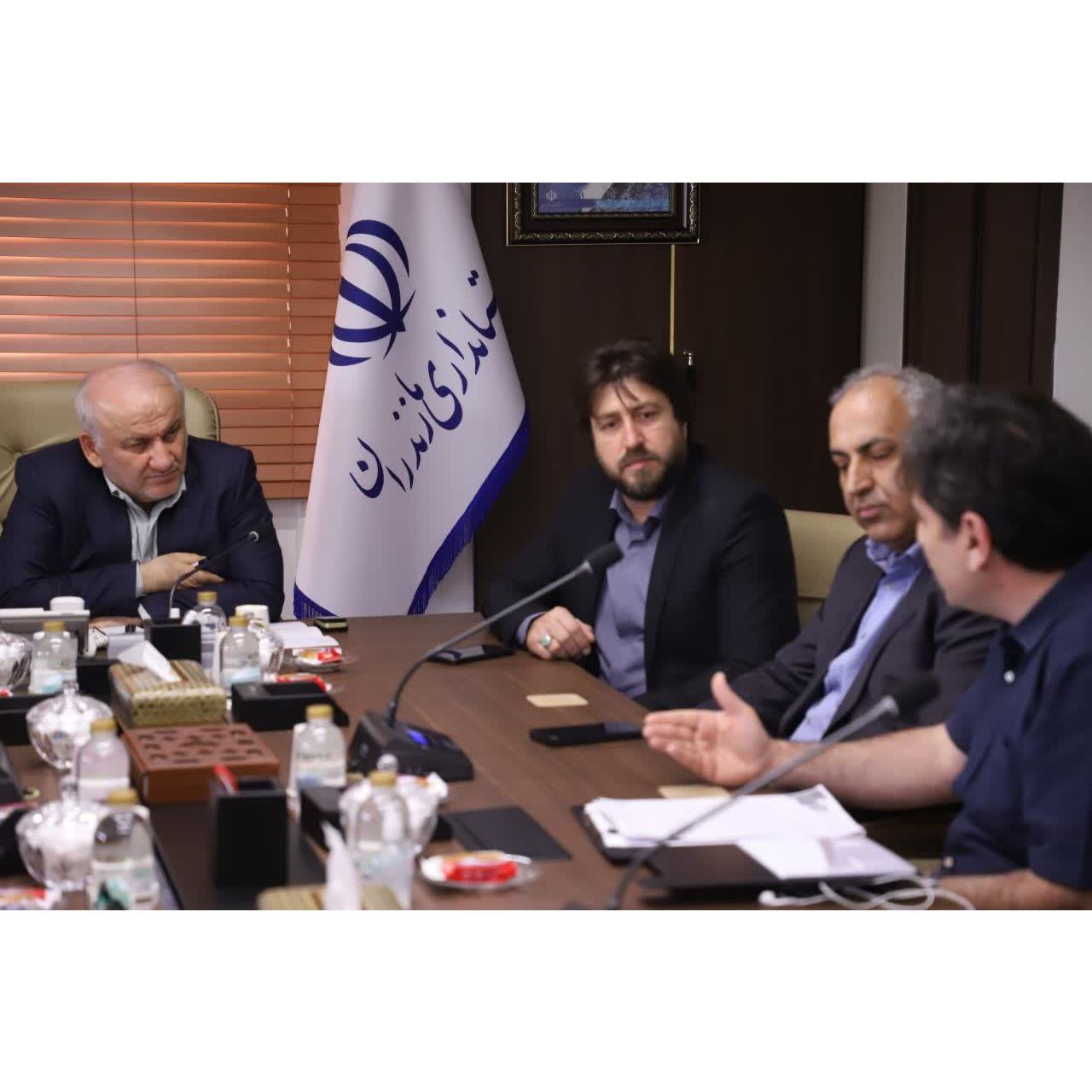 نشست استاندار مازندران با انبوه‌سازان؛ گامی در جهت رفع موانع تولید و اشتغال