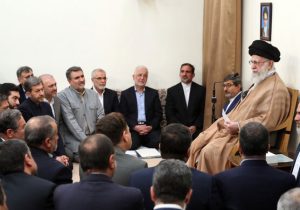 امروز برای خدمت به مردم، فضای عمومی کشور مناسب و فرصت‌ها بسیار است