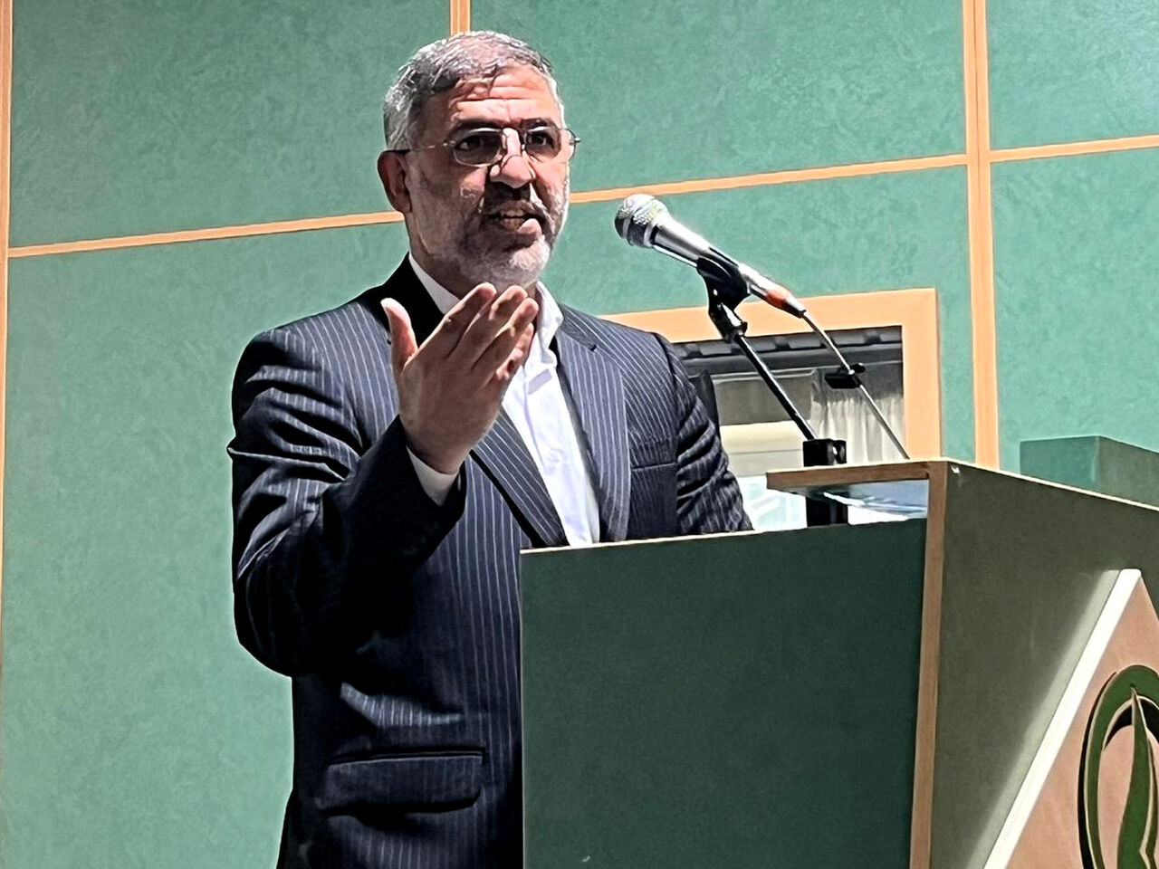 مسئولان باید با مدیریت جهادی در میدان عمل گام بردارند