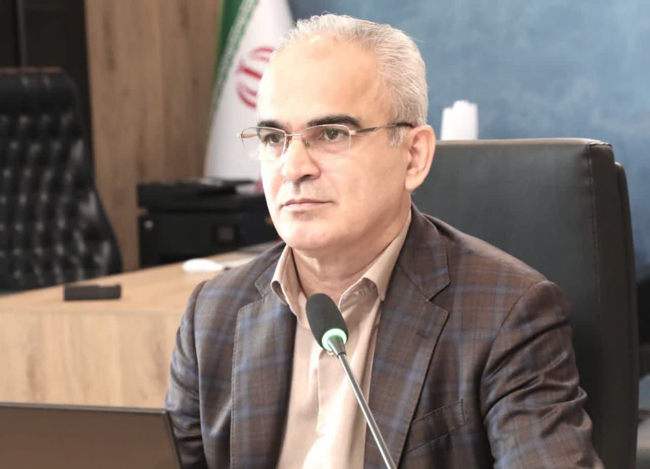 حمایت تشکل ها، جامعه کارگری و بازنشستگان از استاندار نشان تغییر ریل در استان است