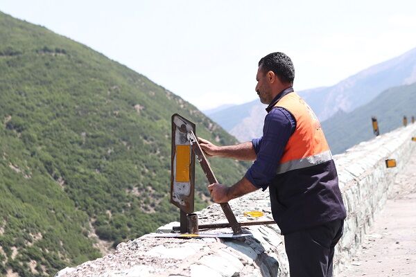 نصب و بازسازی بیش از ۴ هزار تابلو ایمنی در جاده‌های مازندران