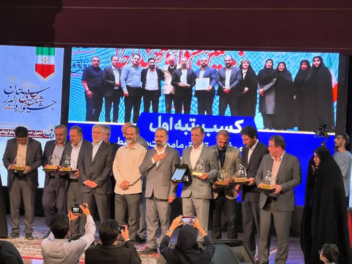 استاندار از تلاش‌های بی‌وقفه تجلیل کرد