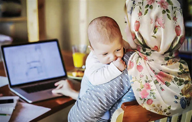 نگاهی آسیب‌شناسانه به تأثیرات آن بر مادران شاغل، کودکان و بنیان خانواده