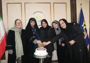 کرانه؛ روزنامه ای عالی و صادق // وزیر ارشاد عضو خنثی کابینه