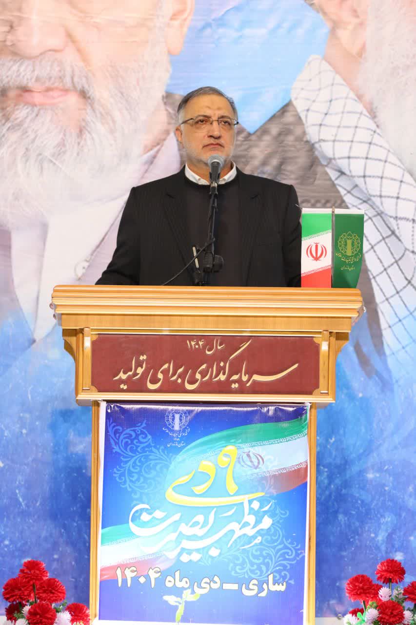 دشمنان با حربه اقتصادی به دنبال تضعیف انقلاب اسلامی هستند