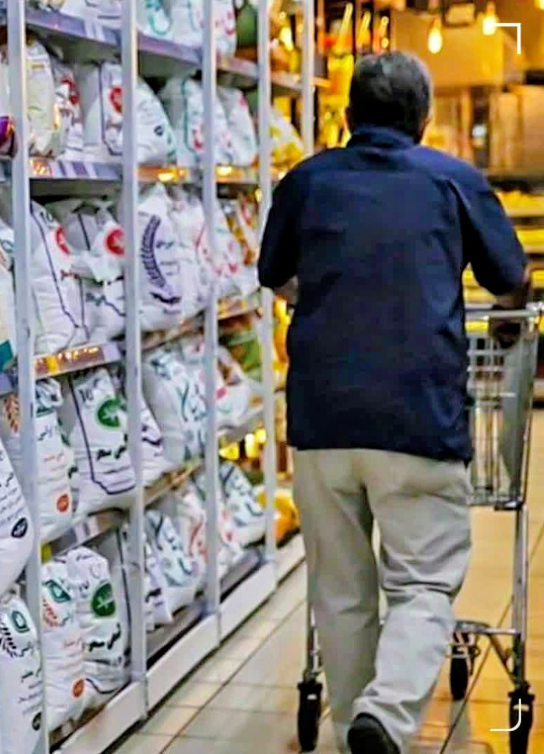 تأمین و مدیریت ذخایر کالاهای اساسی در استان به‌صورت مطلوب