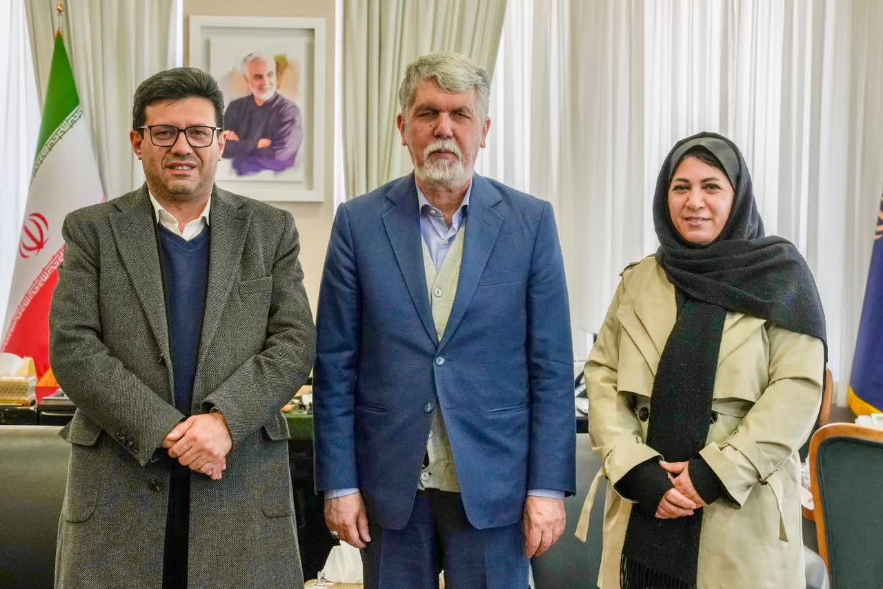 همگرایی شمال و مرکز بر سر فرهنگ؛ وزیر ارشاد میزبان دکتر عباسی و اصحاب رسانه مازندران