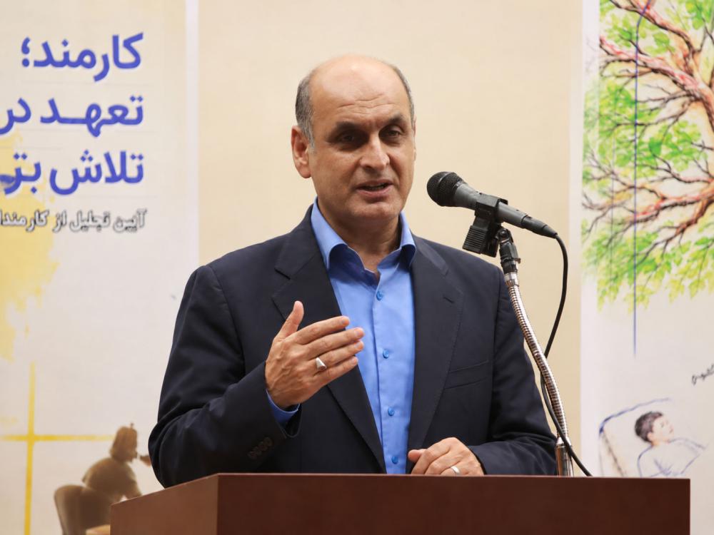 پرستاری تنها مراقبت نیست، تجلی مدیریت، مسئولیت‌پذیری و راهبری است
