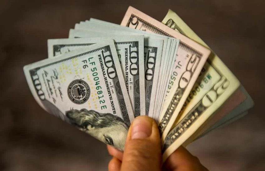 بانک مرکزی؛ در مسیر تضعیف ارزش ریال